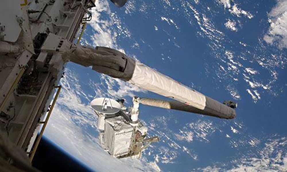 Despega el transbordador Endeavour