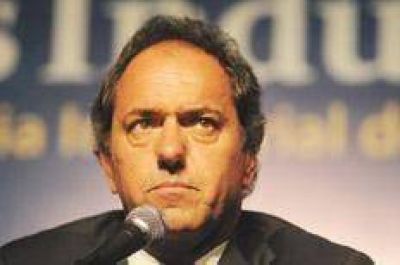 Combustible para la nave de Scioli