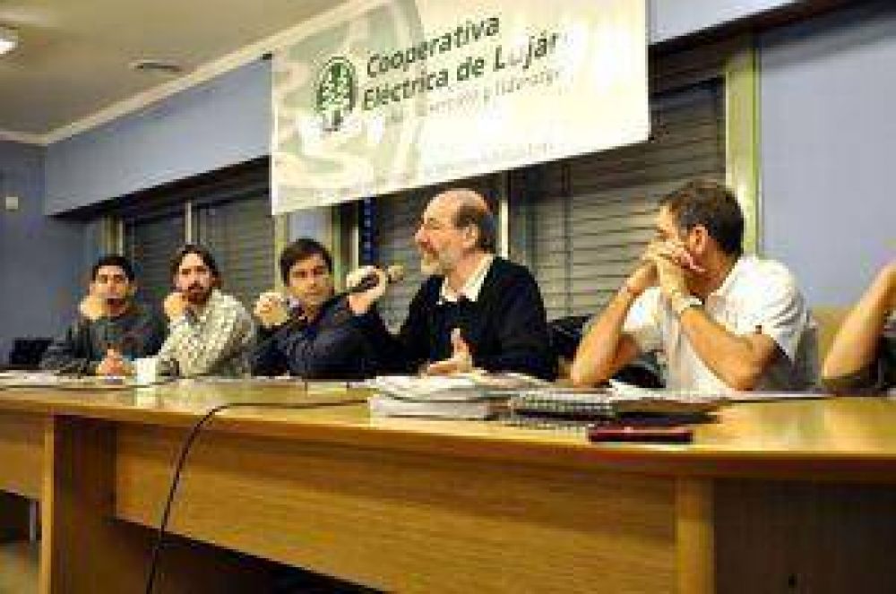 Charla debate sobre "Ley de Promoci�n de H�bitat Popular" 
