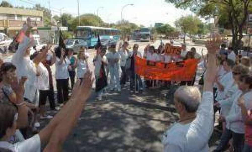 Hospitales largan otra semana complicada