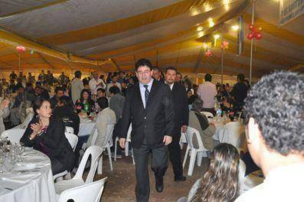 Otro gesto fuerte de Robledo