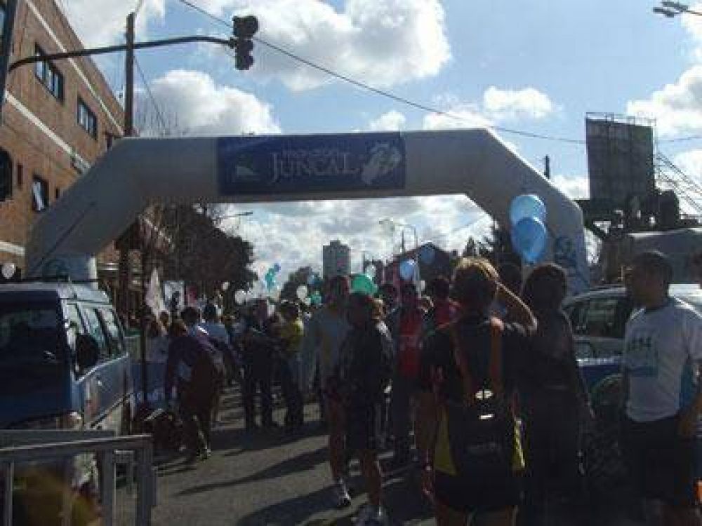 M�s de 500 personas participaron de la marat�n de la Juncal