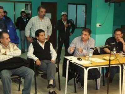 �No hay salidas individuales ni sectoriales�, dijo De Petris
