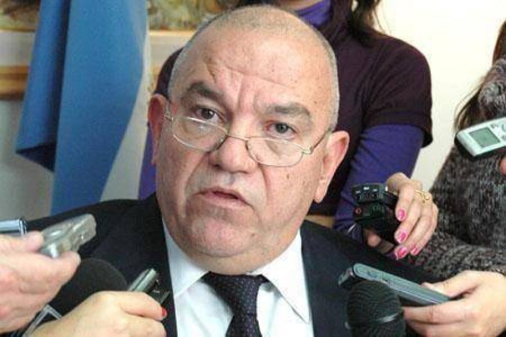 El STJ eval�a un Plan C, que es dar aumento del 6% con recursos propios a empleados y funcionarios 