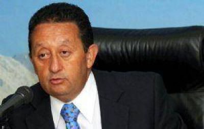 Integraci�n y seguridad, la agenda de Jaque en Chile