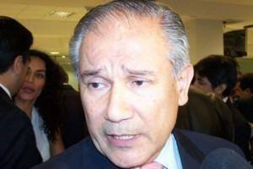 Las elecciones no se desdoblan y se confirmar a Fellner como candidato a gobernador