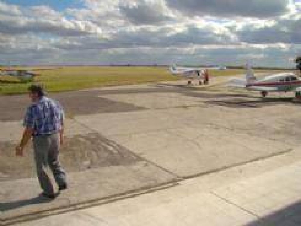 Tras 50 a�os, Aviaci�n Civil realiza obras por $4 millones 
