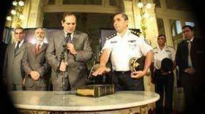 Acto de asunci�n del nuevo Jefe y Subjefe de Polic�a de Tucum�n 