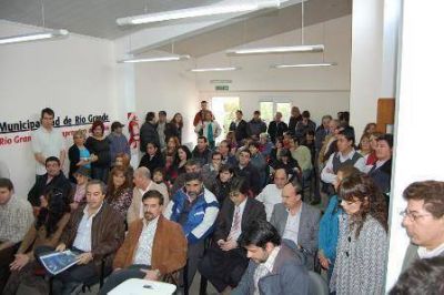 Mart�n entreg� distintos instrumentos de posesi�n a adjudicatarios de tierras 