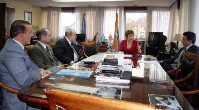 R�os apoya reforma al C�digo Procesal Civil, Comercial y Laboral 