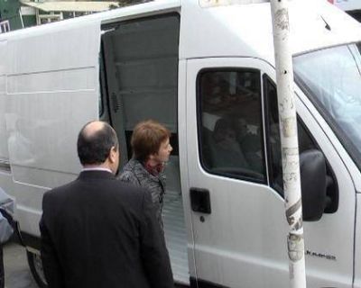 R�os entreg� cinco veh�culos cero km al Servicio Penitenciario 
