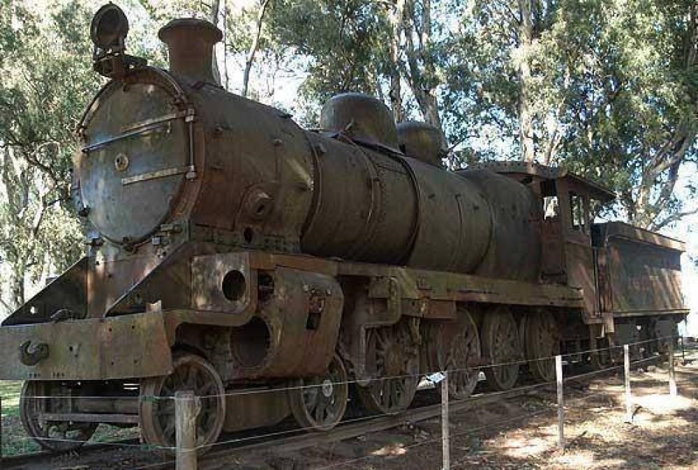 La locomotora de La M�xima ser� reubicada en Sierras Bayas