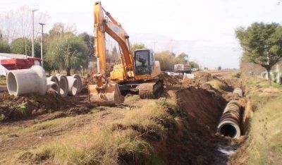 El Municipio comenz� a canalizar la avenida Saavedra de Yrigoyen a Rossi