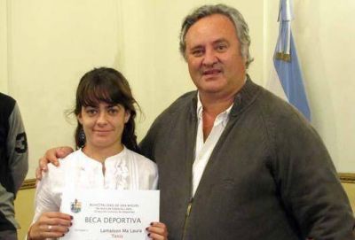 Programa de Becas Deportivas en San Miguel