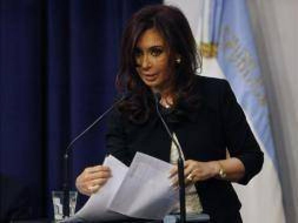 Cristina inaugur� obras por videoconferencia en Lomas de Zamora, Berazategui y Lan�s