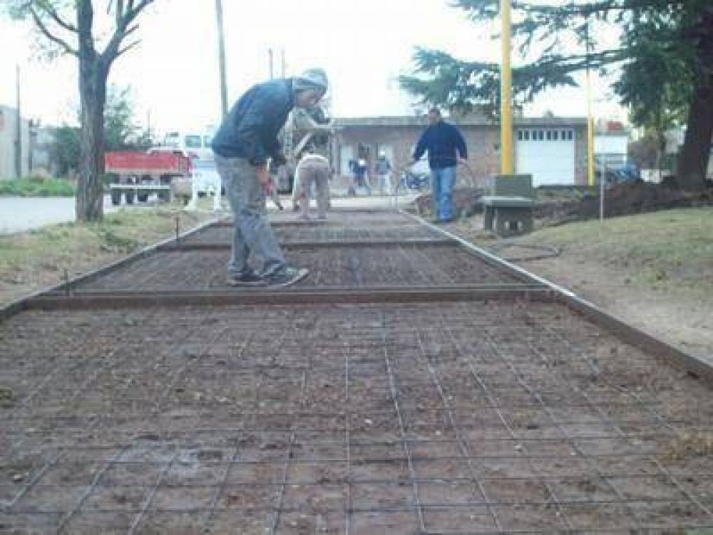 Remodelan la plaza Islas Malvinas
