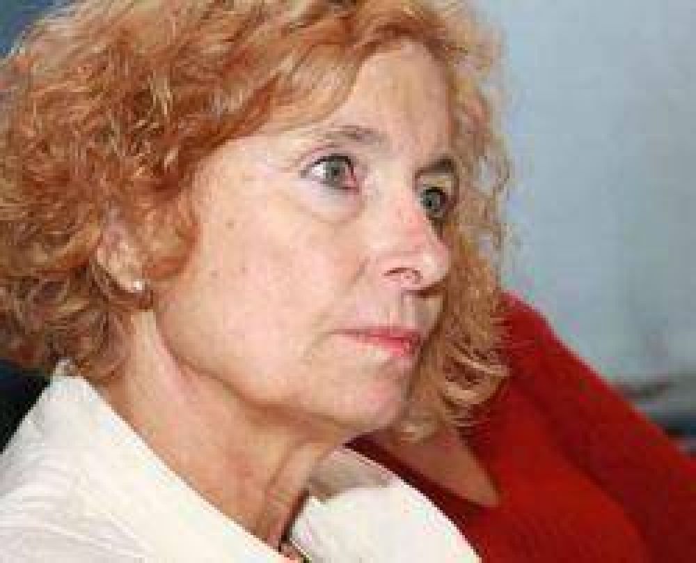  Ante mala imagen de Casc�n, Di Biase se posiciona como la candidata del gobernador