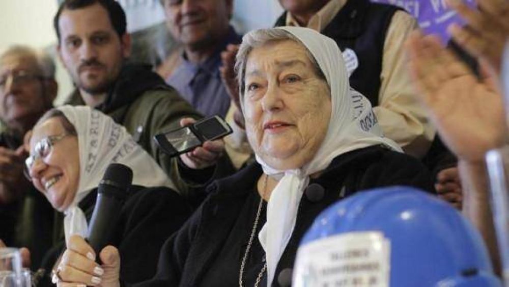 Hebe dijo que Alperovich no es kirchnerista, sino �acomodaticio�
