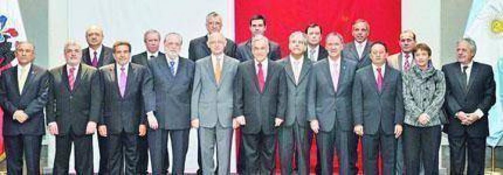 Pi�era le prometi� a Zamora que vendr� a visitar la provincia