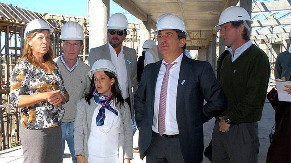 Gualeguaych�: arranc� la obra del nuevo hospital