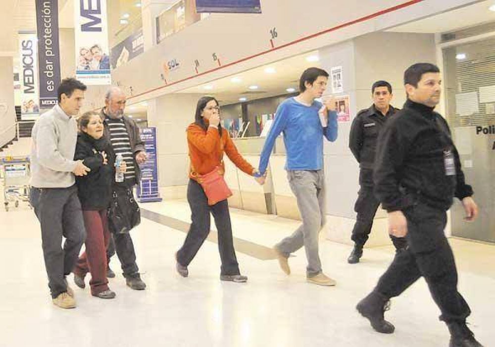 Conmoci�n en la regi�n tras la ca�da del avi�n de la empresa Sol 