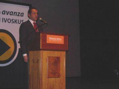 Scioli acompa�� a Daniel Ivoskus en la presentaci�n del Centro de Operaciones Municipal