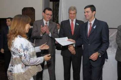 El Gobernador inaugur� el Seminario de H�bitos de Vida Saludables en Salta