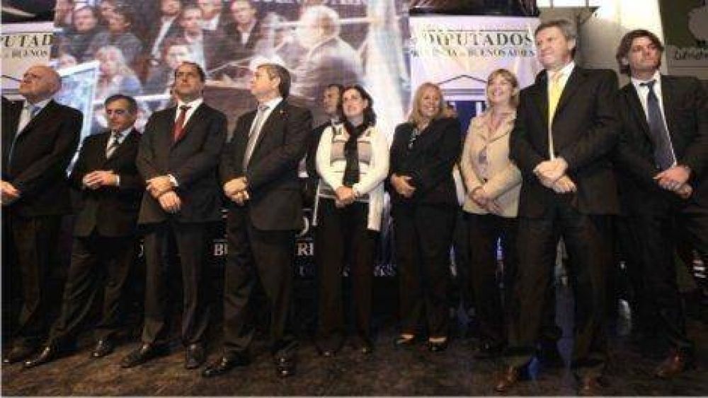 Graciela Rosso asisti� al acto por �la unidad, el consenso y el di�logo�