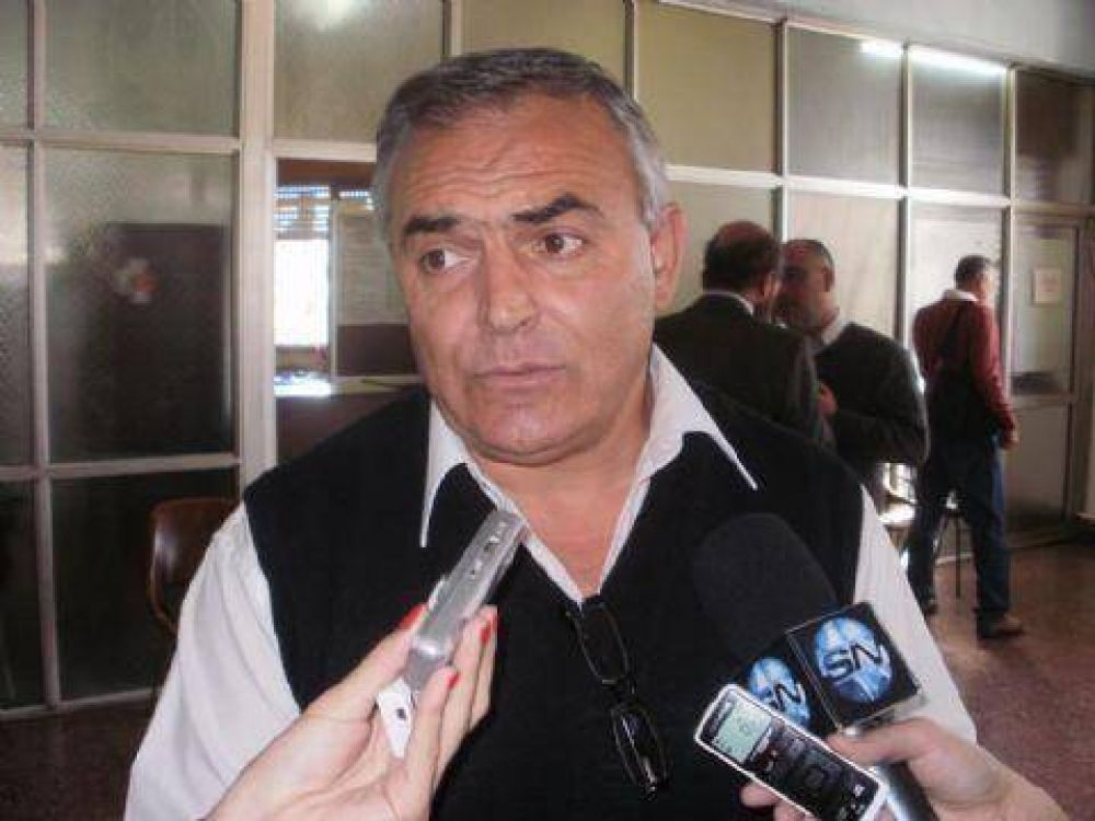 Celi: �Desde el principio hasta el final de la sesi�n se habl� de lo que vamos hacer en el futuro�