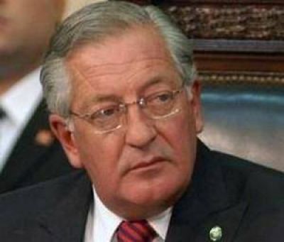 Fellner manifest� que �la gente tiene que creer, no en candidatos sino en proyectos pol�ticos�