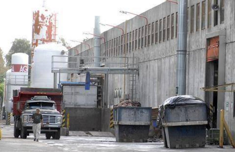 Curtarsa: trabajadores reclaman el pago del REPRO