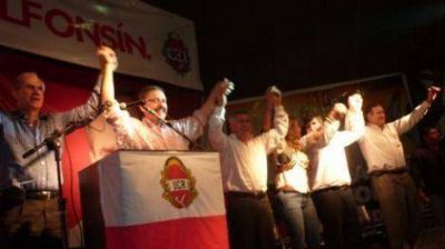 La UCR convoc� a "recuperar la provincia para seguir con los cambios que inici� la Alianza"