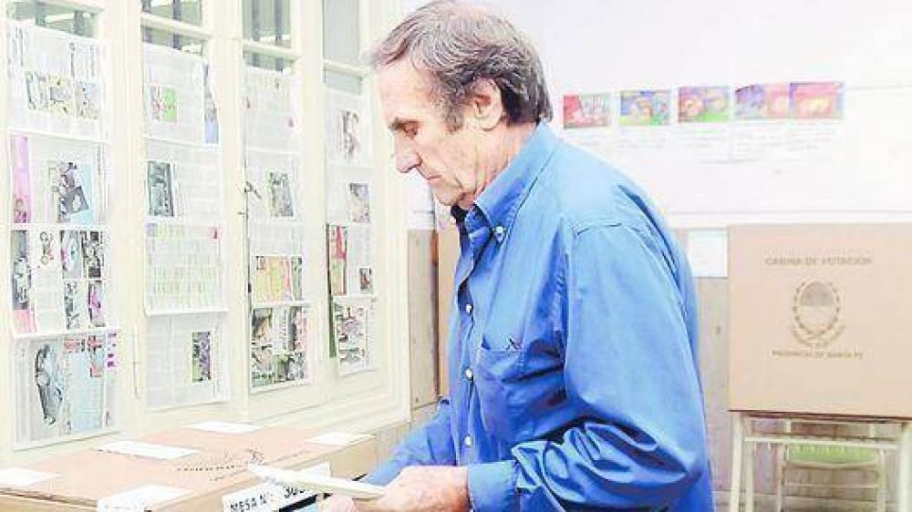 Reutemann: �Si me llaman, acompa�ar� al peronismo�