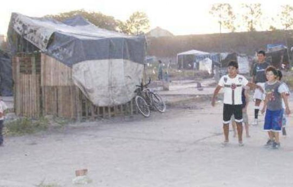 Okupas de la ex-Amarilla Gas avanzaron en la reubicaci�n y asistencia alimentaria