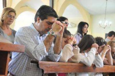 Capitanich peregrin� junto a los fieles: �Pido que nos brinde fortaleza para transformar la realidad�