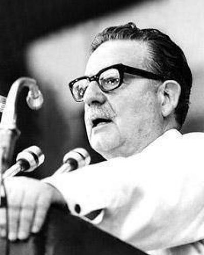 Un argentino en la exhumaci�n de Allende