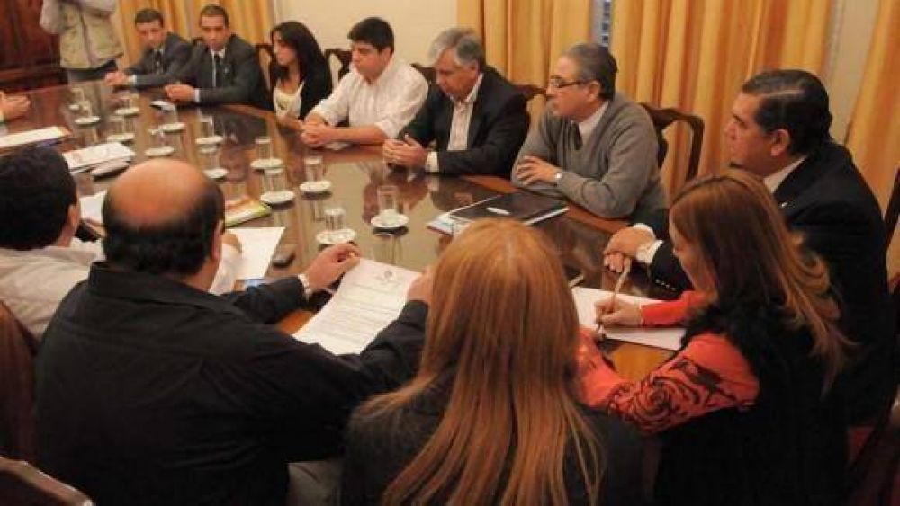 Avanza la regulaci�n para las cadenas farmac�uticas