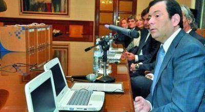 Zamora resalt� que la innovaci�n tecnol�gica mejora la calidad educativa
