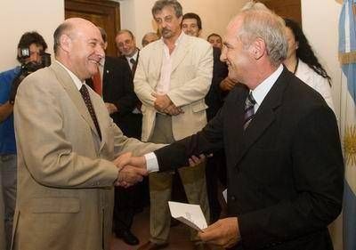Arturo Aguirre deja OSEP, aislado pol�ticamente y sospechado por la Justicia
