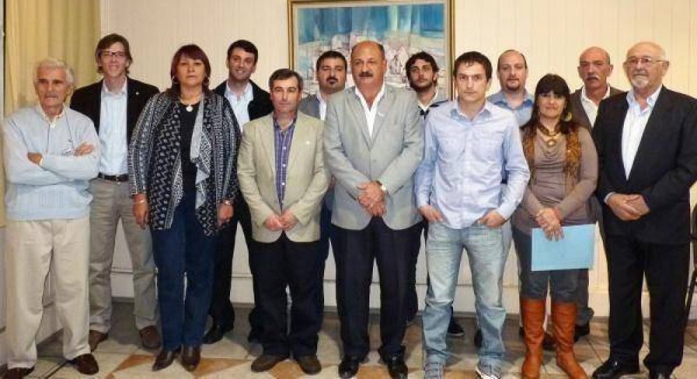 Acuerdo �in�dito� de la oposici�n en Campana