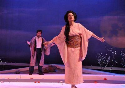 LUJANENSES ASISTIERON A LA �PERA �MADAMA BUTTERFLY�