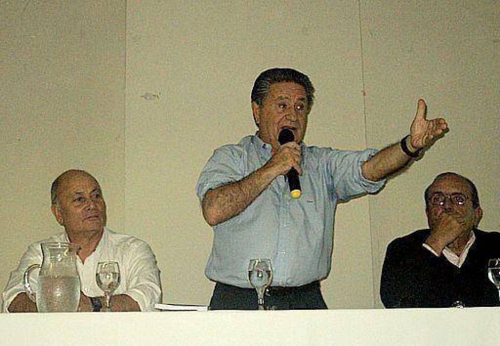 Eduardo Duhalde: �Estamos bien pero vamos mal�
