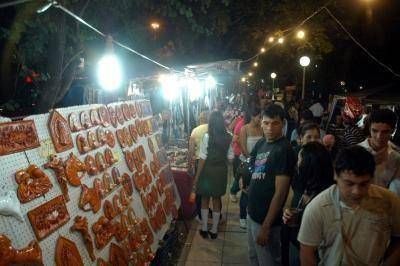 Se habilit� en la plaza San Mart�n la feria del 25 de Mayo