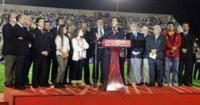 Capitanich inaugur� el estadio de Sarmiento