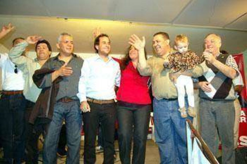Luis D�El�a: �Venimos a plantear el nacionalismo popular democr�tico�