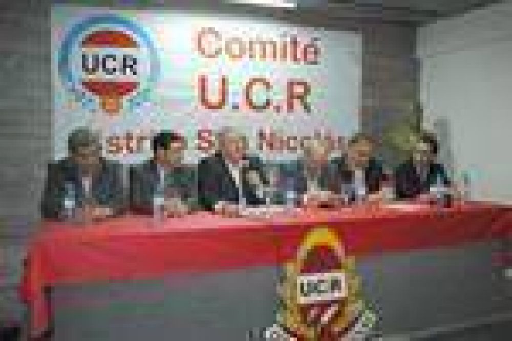 Fuerte respaldo pol�tico a Morello en su precandidatura 