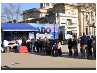 Ponen en marcha el programa "Pescado para todos" en 13 localidades entrerrianas