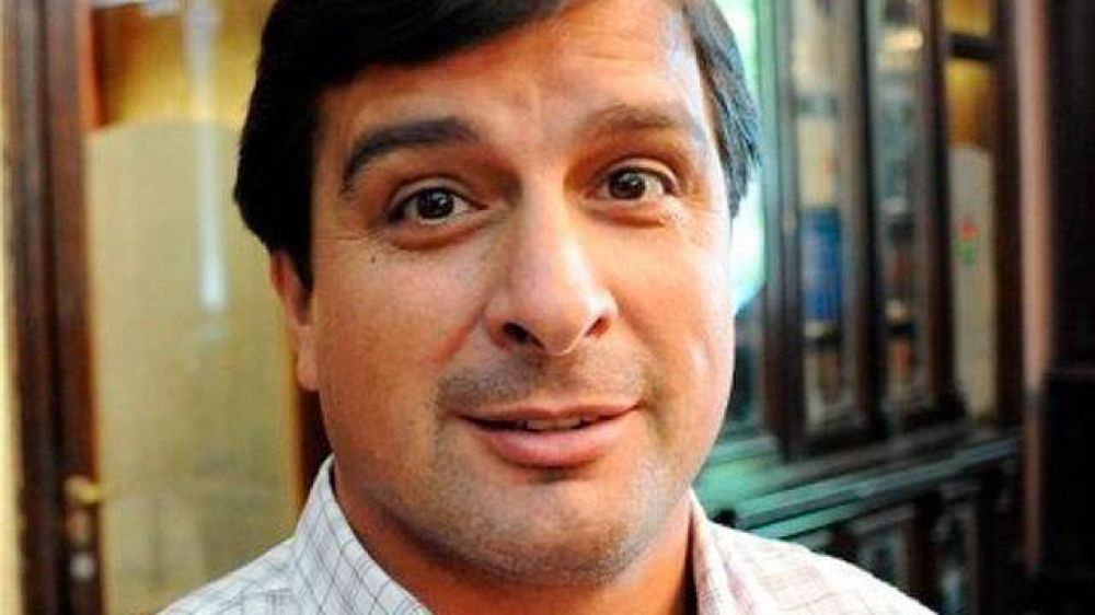 Casaretto no descarta integrarse al urribarrismo despu�s de octubre