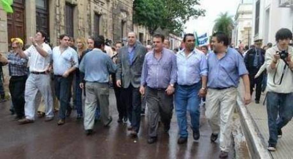 Miedo a la gente no, mejores sueldos s�