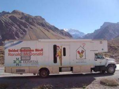 La Unidad Pedi�trica M�vil Ronald McDonald por primera vez en Jujuy